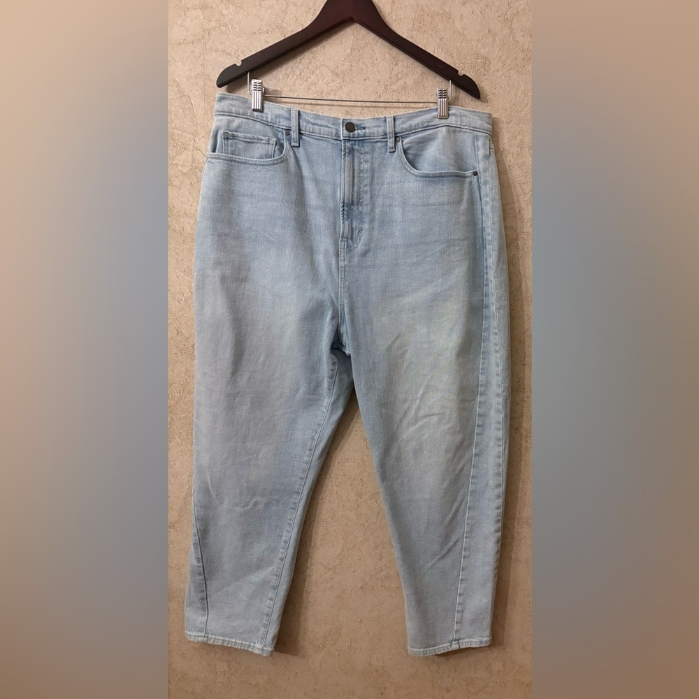 a.n.a. Highest Rise Barrel Jeans